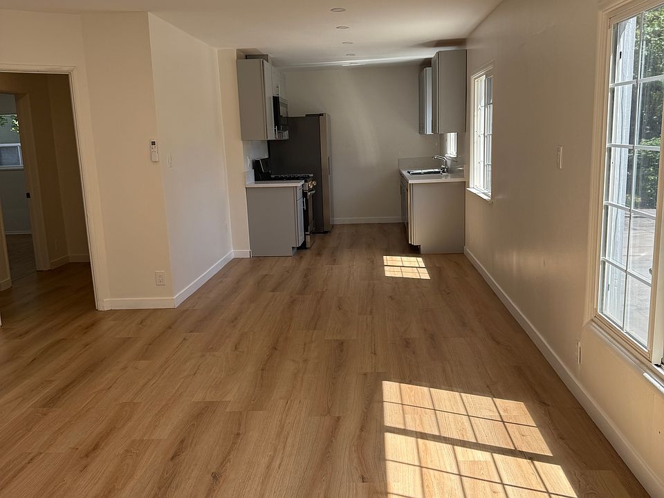 1st image of 11307 Miranda St #1