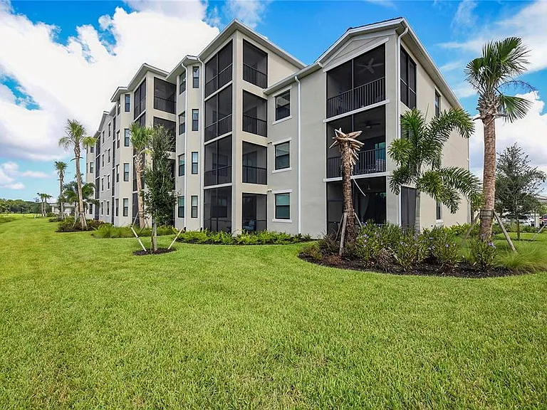 17810 Gawthrop St #101 — Photo 31