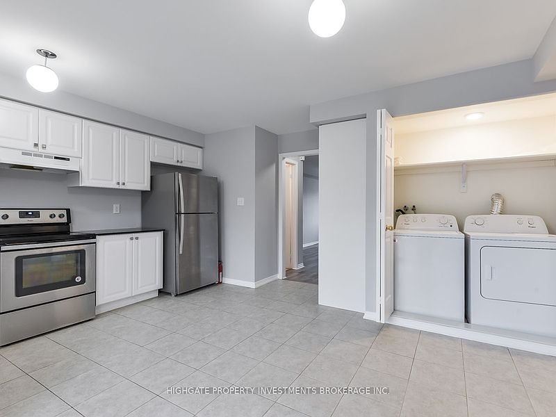 Ajax Townhouse for rent - 3 Bedrooms — photo 9