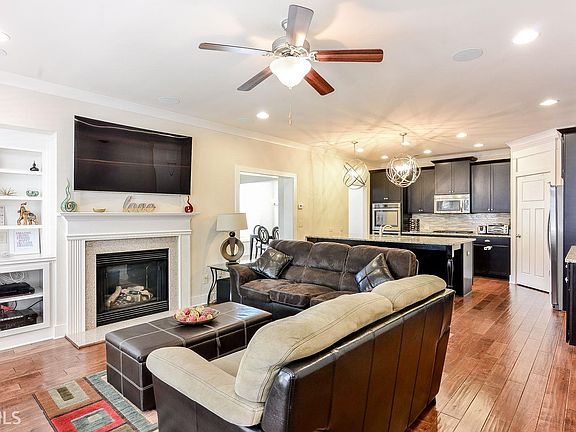 2nd image of 1721 Whitfield Parc Cir SE #38