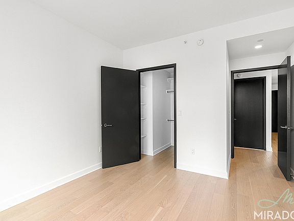 5th image of 21 W End Ave APT 2014