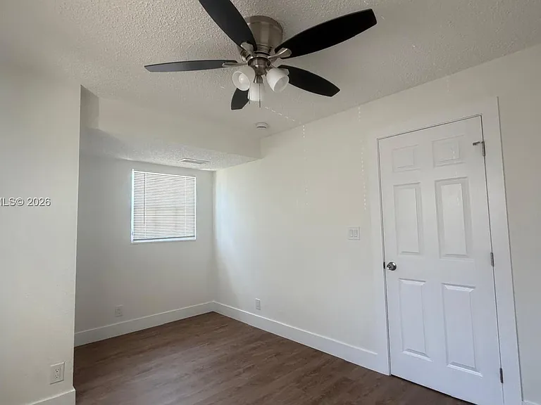 2580 NW 62nd Ave — Photo 14