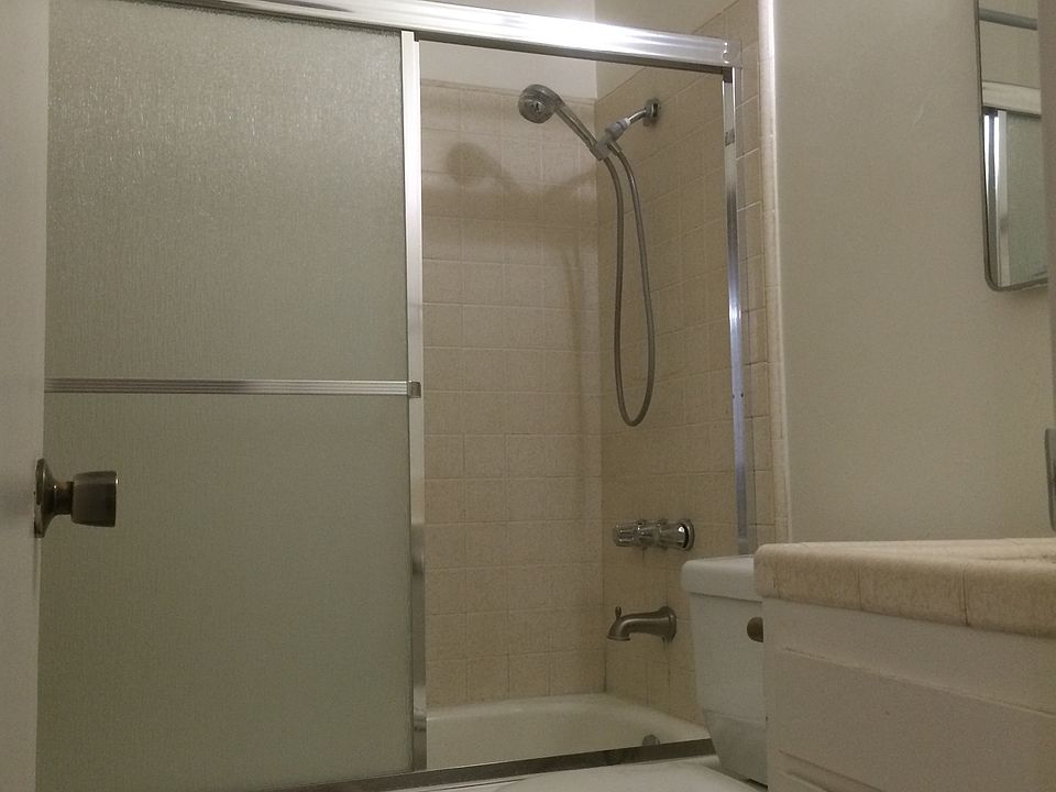 2nd image of 14718 Polk St