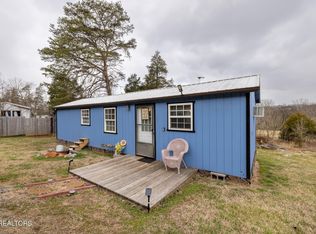 833 & 825 Elder Ln, Kodak, TN 37764