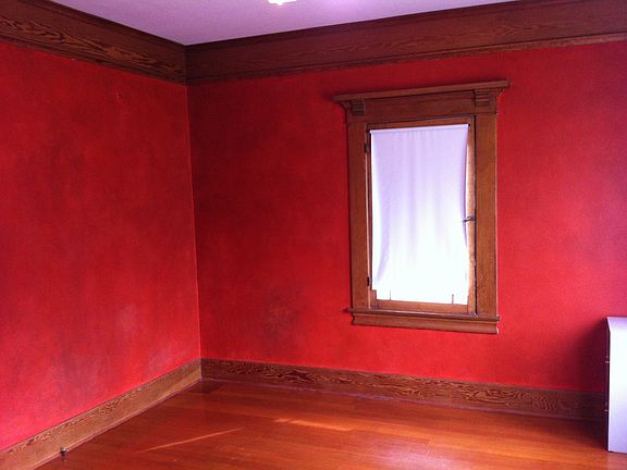4th image of 766 N Mentor Ave