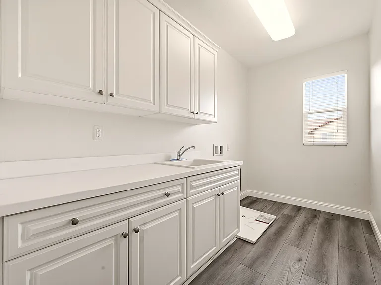 10828 Portofino Ln — Photo 36