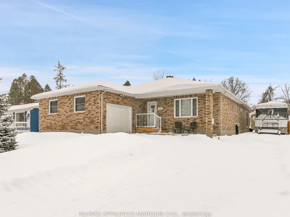 3502 Bruce St, South Stormont, ON K6K 1N3