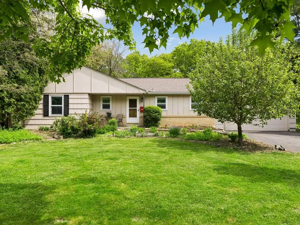 3613 Robin Ln, Minnetonka, MN 55305