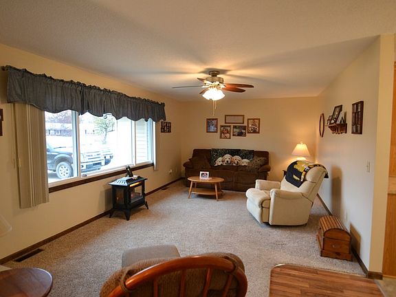 3rd image of 3407 Broadlawn Dr