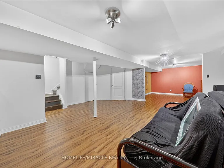 88 Reed Dr — Photo 31