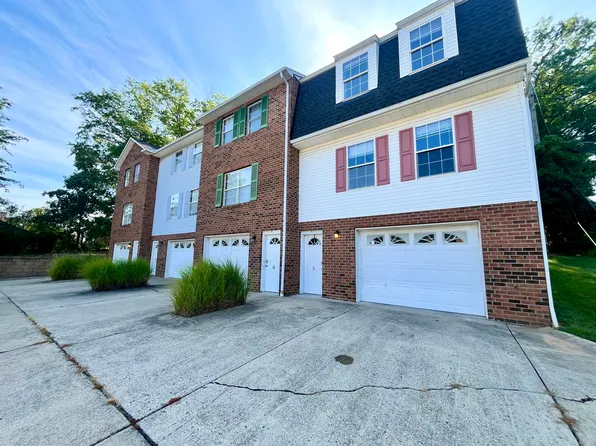 8 Thistle Wood Ln #6, Huntington, WV 25705