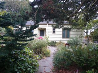 3237 29th Ave W, Seattle, WA 98199