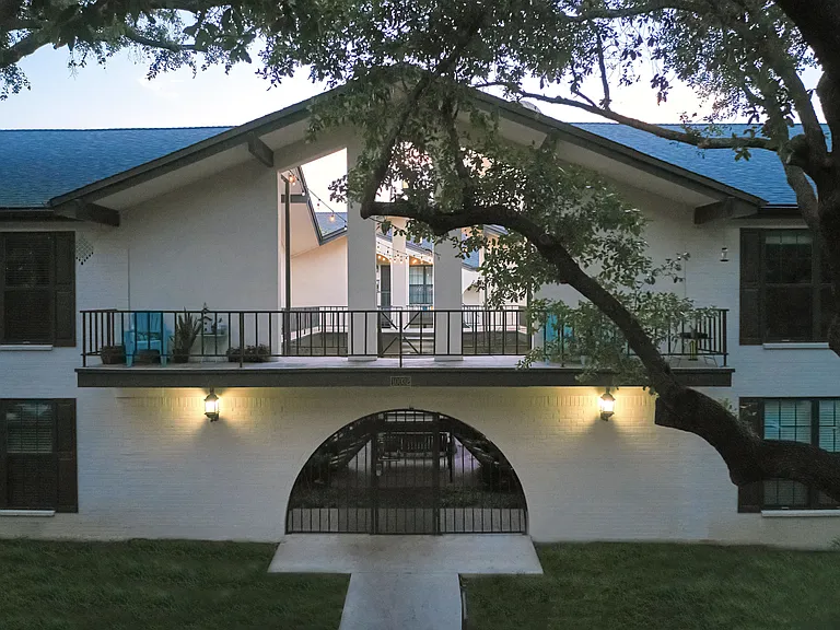 The Fountains Apartments — Photo 17