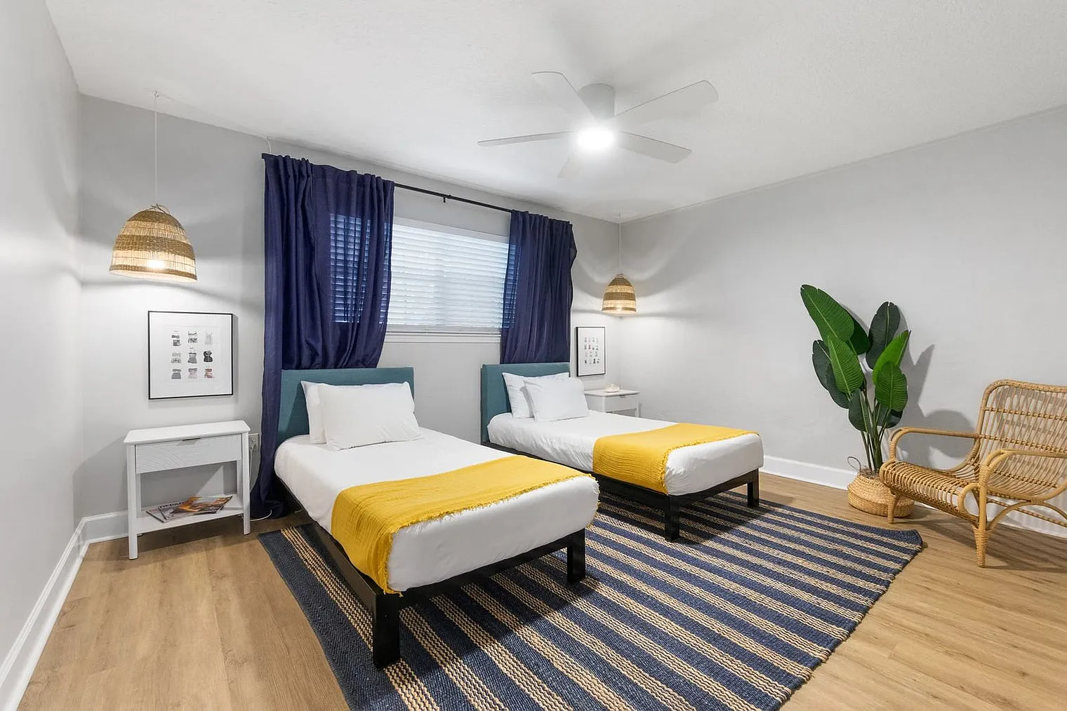 2 bed, 1.0 bath, 990 sqft, $2,349 — Photo 3