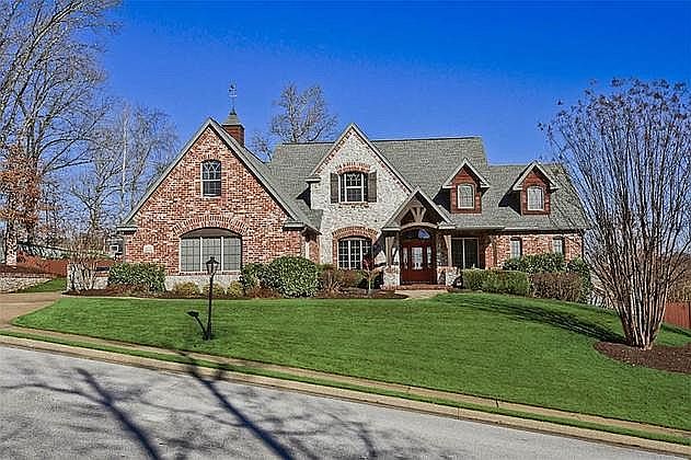 1st image of 3209 NW Avignon Way