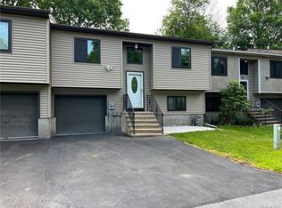 3 Spruce Ct, Fishkill, NY 12524