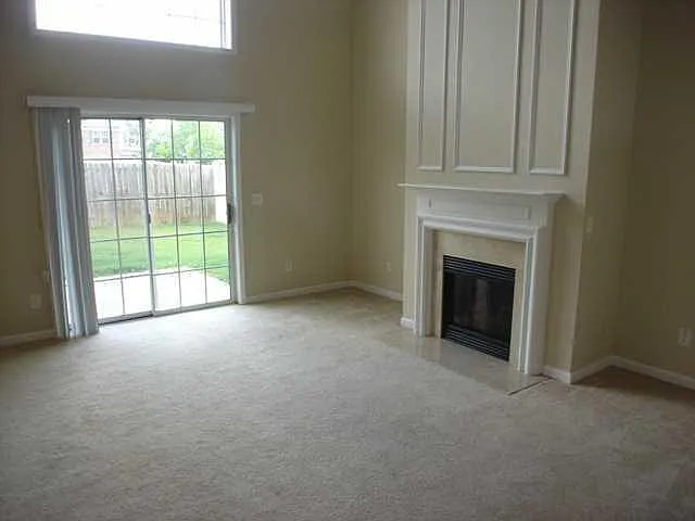 2210 Gateview Ct — Photo 4