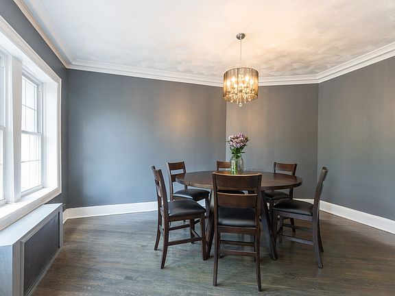 5th image of 6852 S South Shore Dr #1