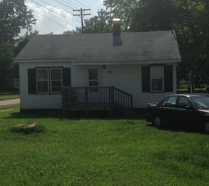1st image of 600 N Michaels St