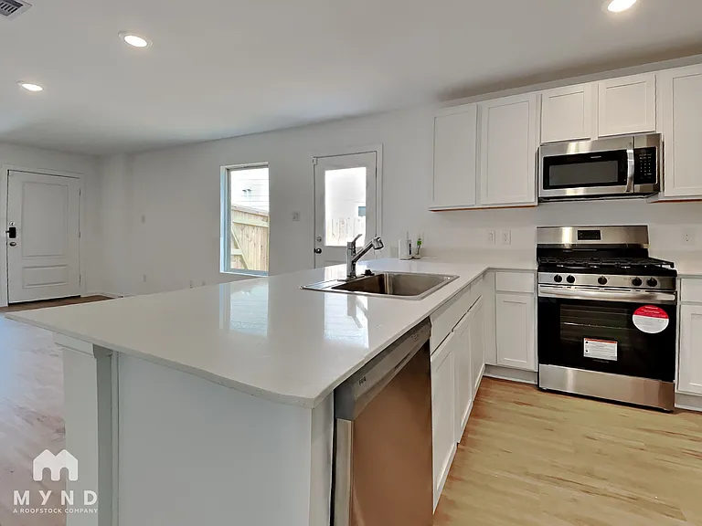 18515 Cepagatti Dr — Photo 6
