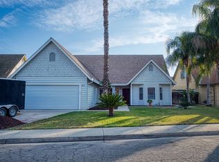 527 Sunflower Dr, Patterson, CA 95363