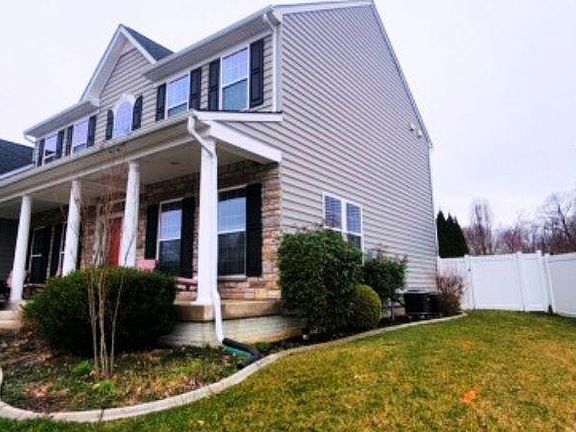 4th image of 15 Kettlebrook Ct