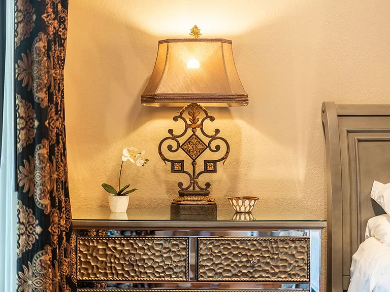 372 W Amoroso Dr — Photo 154