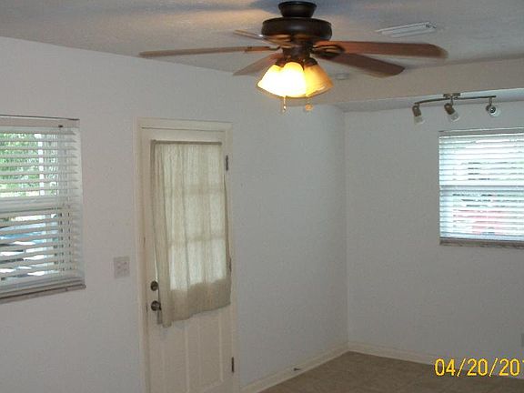 5th image of 8006 N Lynn Ave