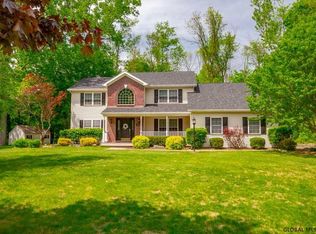 1 Clute Cir, Rexford, NY 12148