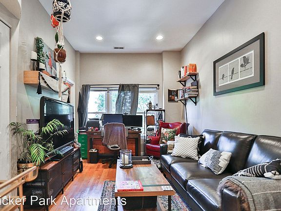 4th image of 838 N Hoyne Ave #10164444