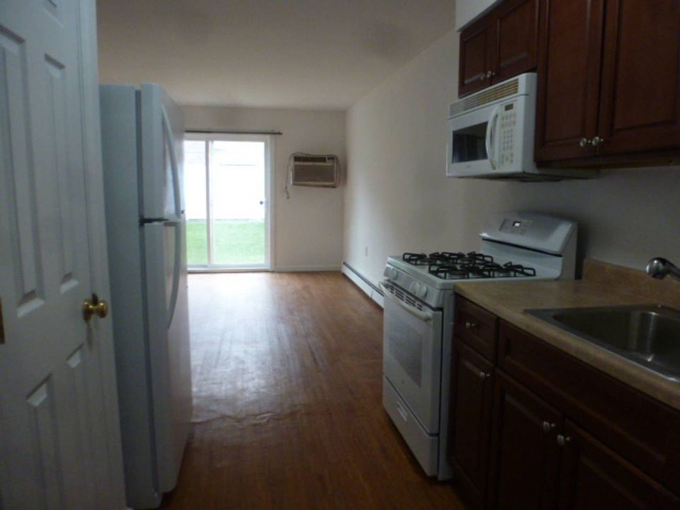 1st image of 15617 79th St