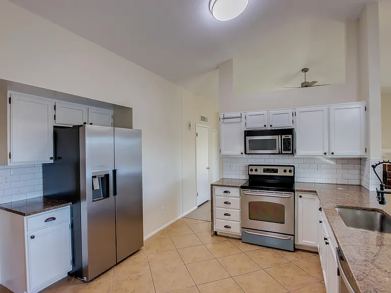 13250 N 56th Ave — Photo 14