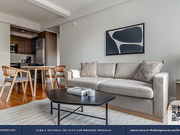 4th image of 210 W 70th St APT 1104