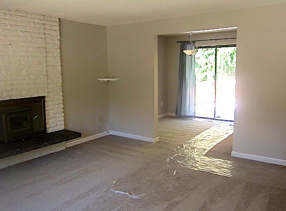4th image of 4700 NW 82nd St