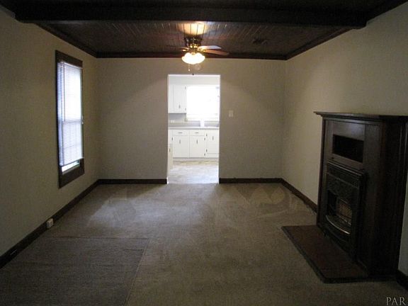 4th image of 3208 E Lloyd St