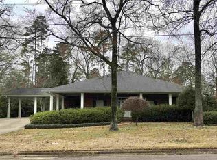 106 Rambling Rd, Carthage, TX 75633