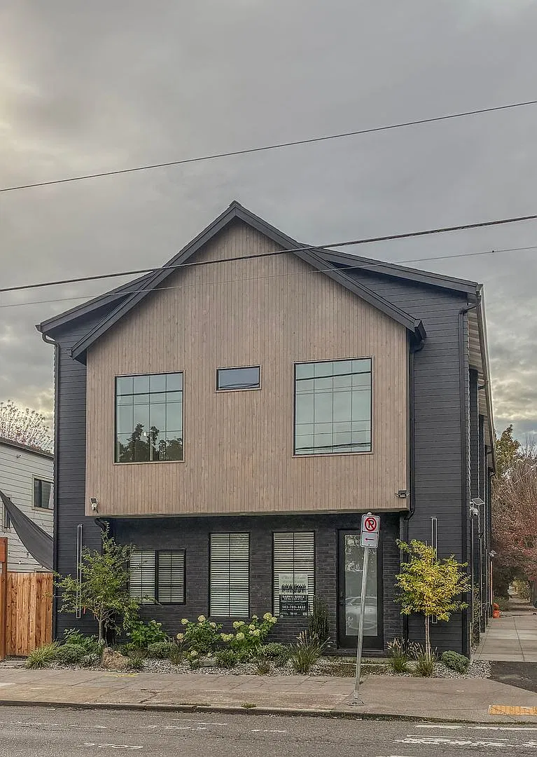 Alberta District Brand New 2 Bedroom Townhome Ready for Move- In — Photo 1