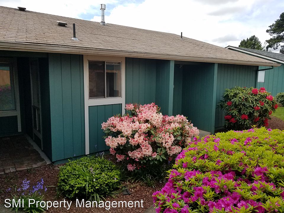1st image of 1614 Lockhaven Dr NE #11162516