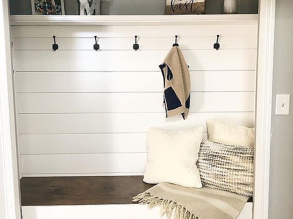 Mudroom 