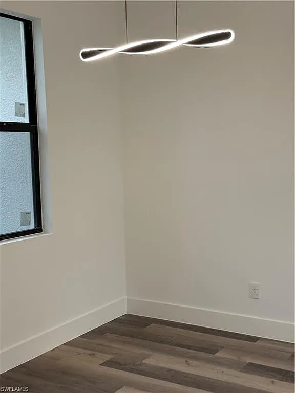 3 bed, 3.0 bath, 1805 sqft, $2,000 — Photo 3