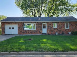 410 Wedgewood Rd, Albert Lea, MN 56007