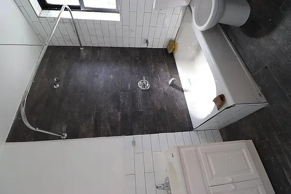 Rented by Bruma Realty LLC | media 14