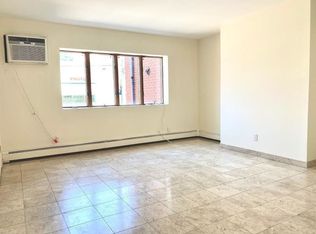 62-38 Forest Ave #2L, Ridgewood, NY 11385