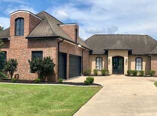 40595 Pelican Point Pkwy, Gonzales, LA 70737
