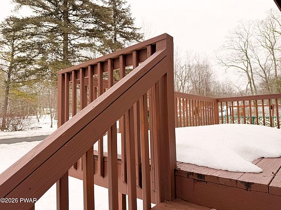 3rd image of 110 Spring Dr