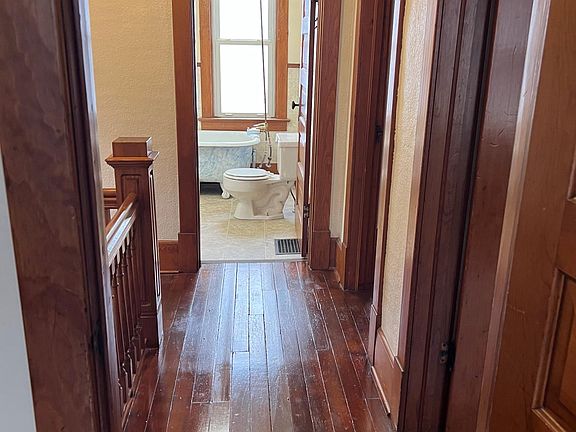 2nd image of 429 S Grove Ave