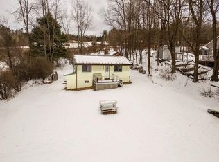 139 Avalon Beach Rd, Castleton, VT 05735