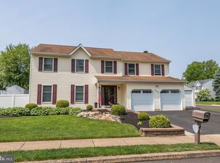 208 Brittany Dr, Langhorne, PA 19047