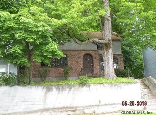 1566 3rd St, Rensselaer, NY 12144