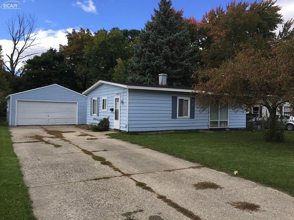 1st image of 713 Oak Park Dr